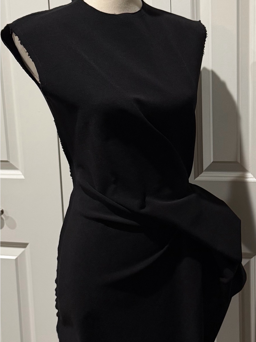 LANVIN RIVER 2009 BLACK FRONT DRAPED DRESS - FR 36 - Picture 7 of 11